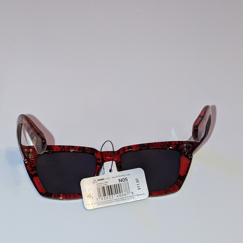 Nwt Foster Grant ladies polarized red & black sunglasses - Picture 5 of 11